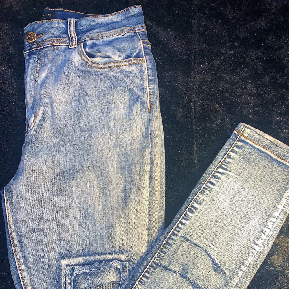 Roma Studio Premium Collection Distressed Jeans